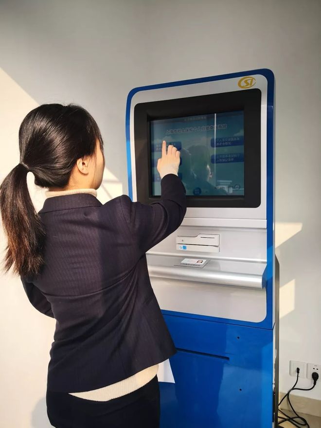 南宁24小时套医保卡回收(24小时套医保卡回收什么意思)